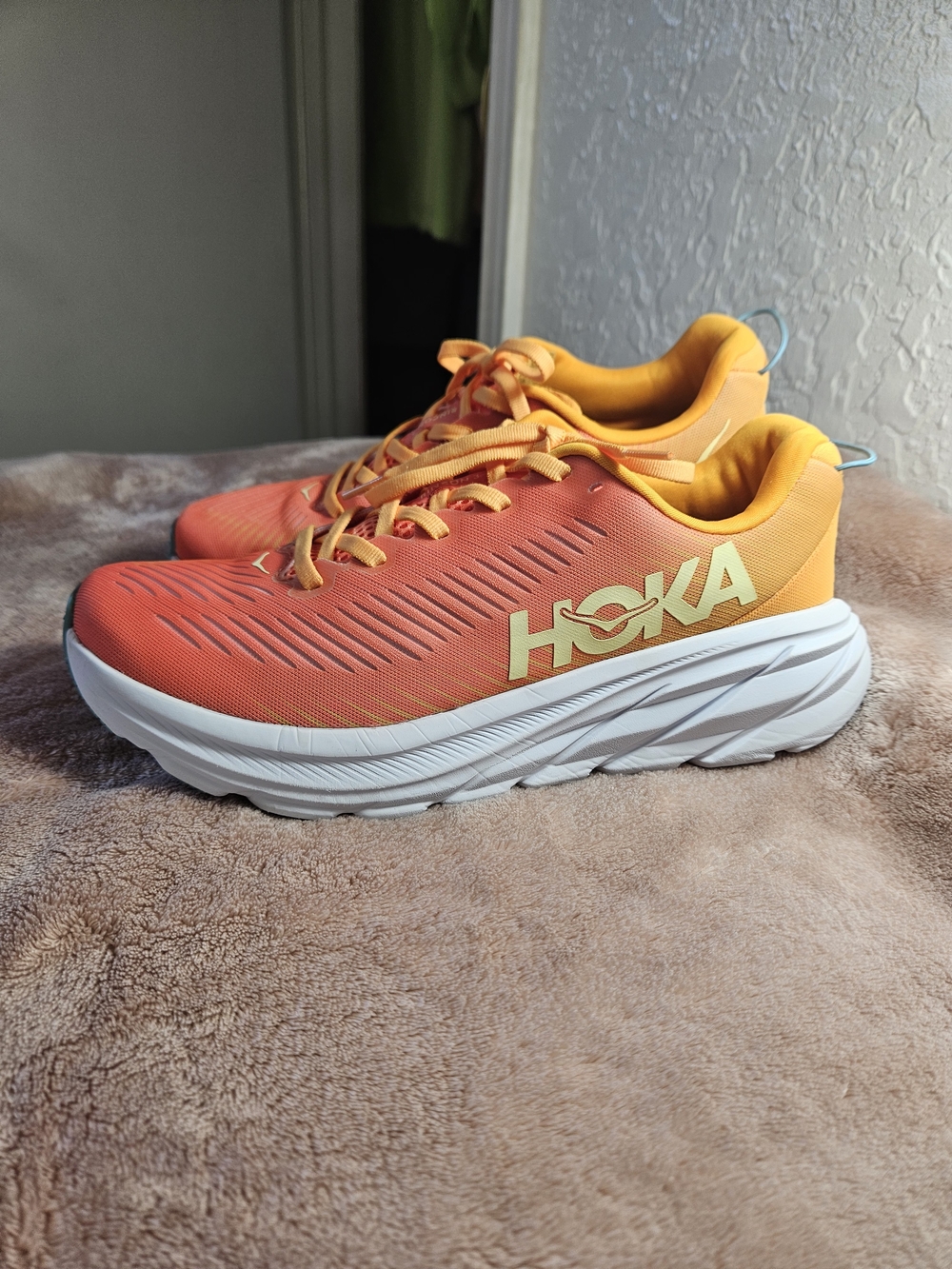 HOKA Ricon 3 Women's- Size 8 US,Orange Gradient Running Shoes